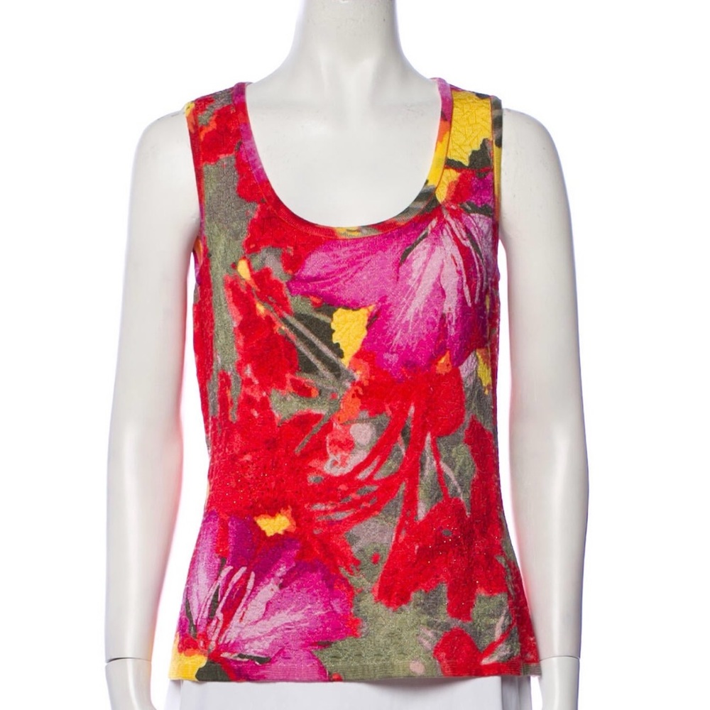 St John Red Top